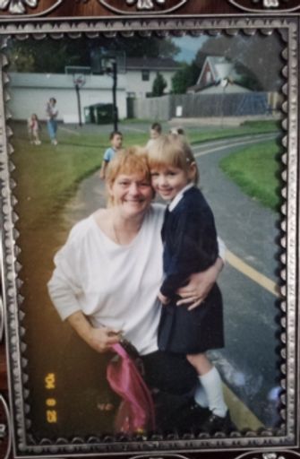 Julie Anne Gilliam photo gallery thumbnail 12 of 12
