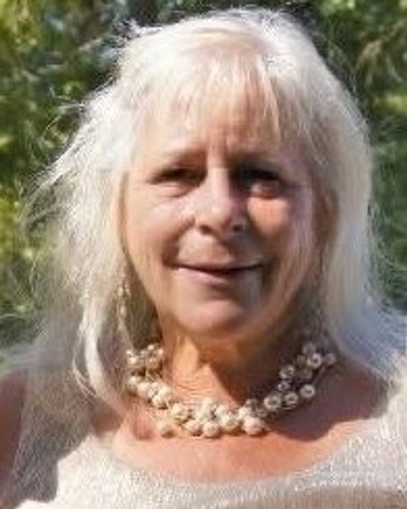 Vivian Lee Tacker