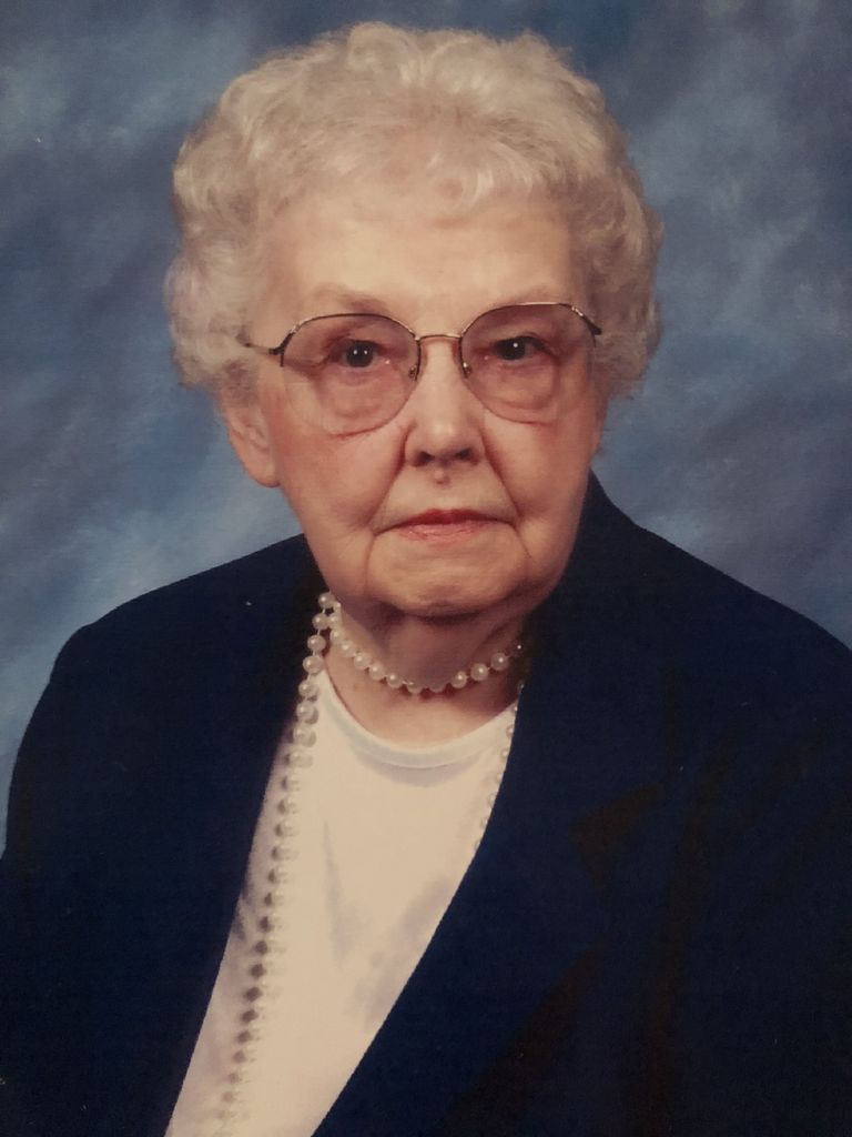 Marjorie  M Holtapp