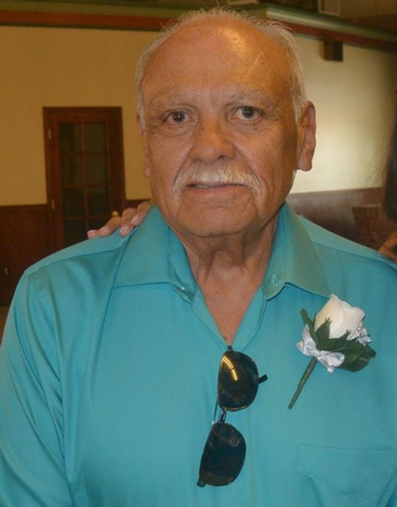 Johnny Calderon Profile Photo