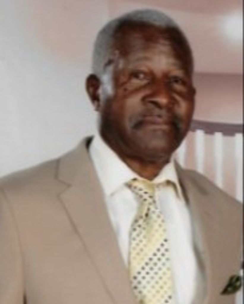 Elijah J Curtis