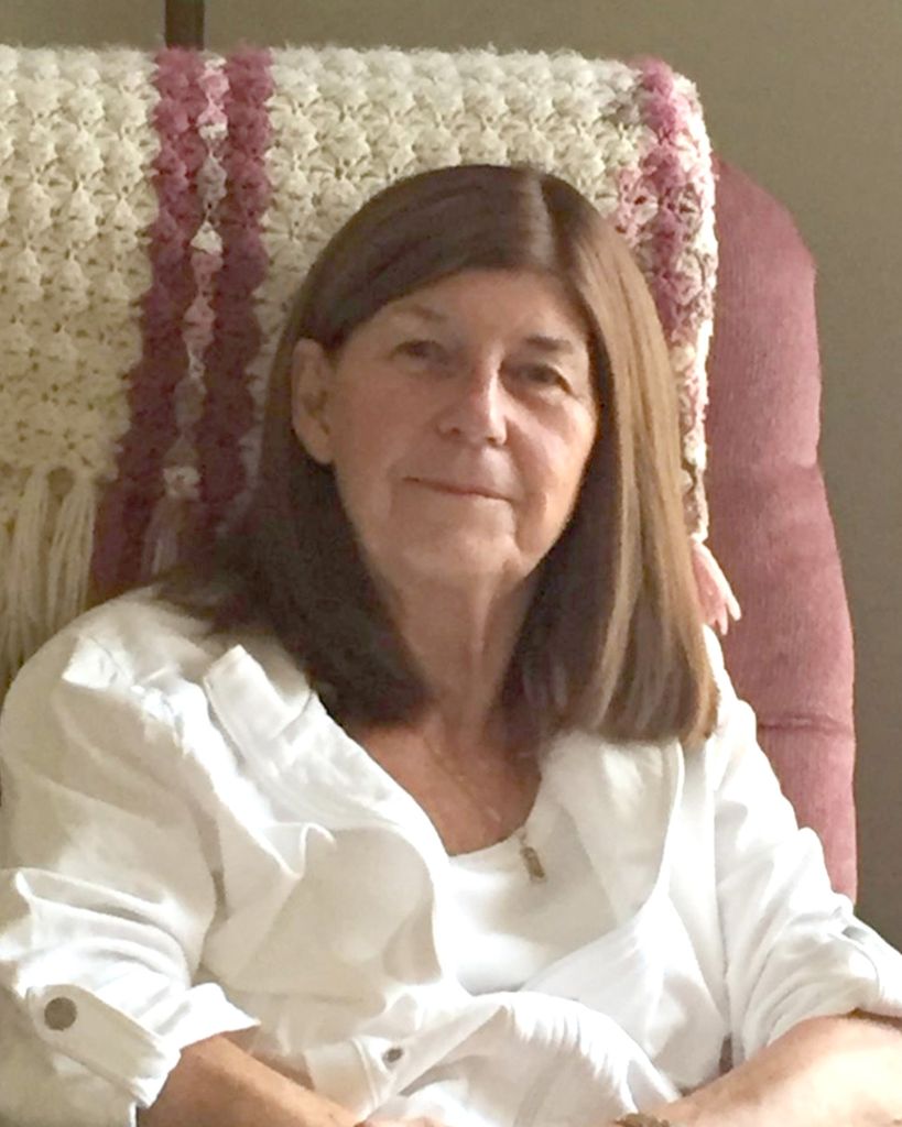 Elizabeth "Liz" Dianne Hamilton (nee Rennie) Profile Photo