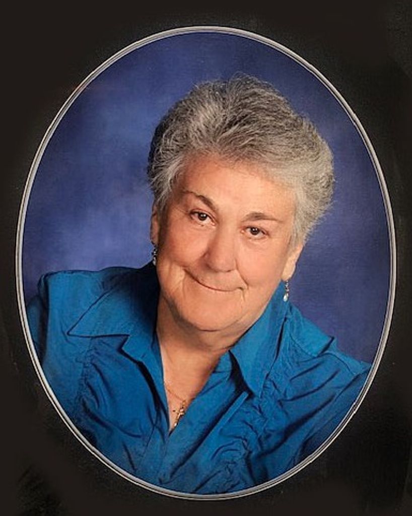 Delores Castle Profile Photo
