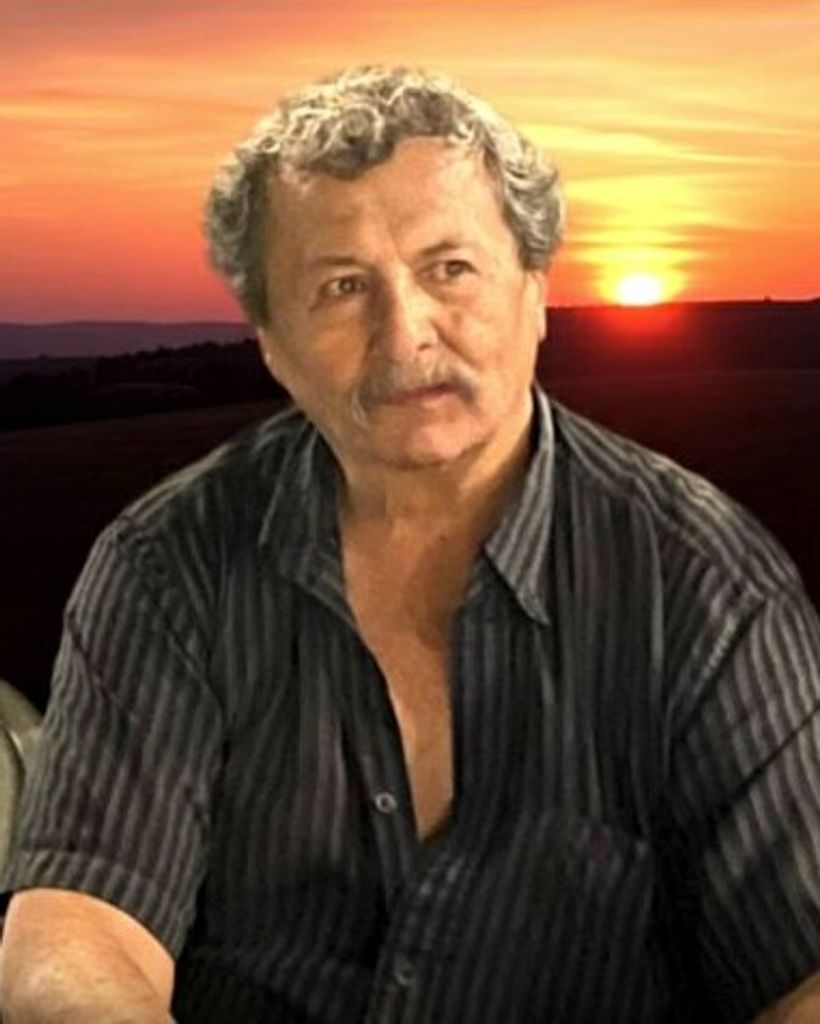 Humberto Mena Flores Profile Photo