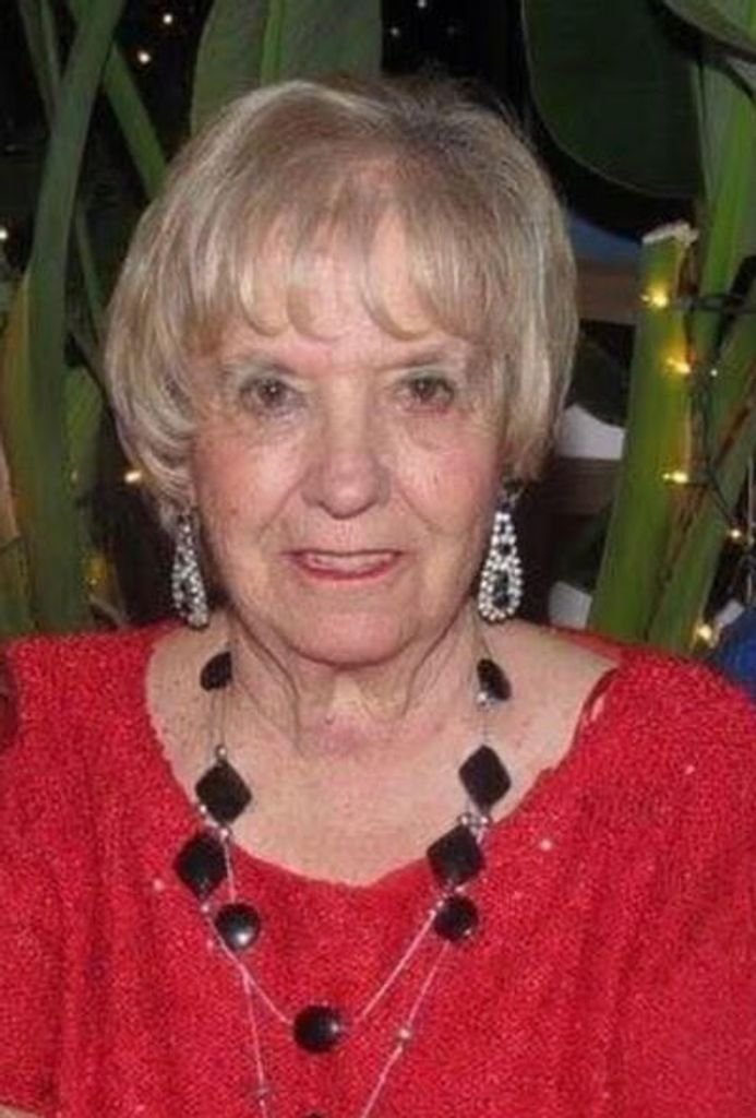 Elizabeth C Hutchinson Profile Photo