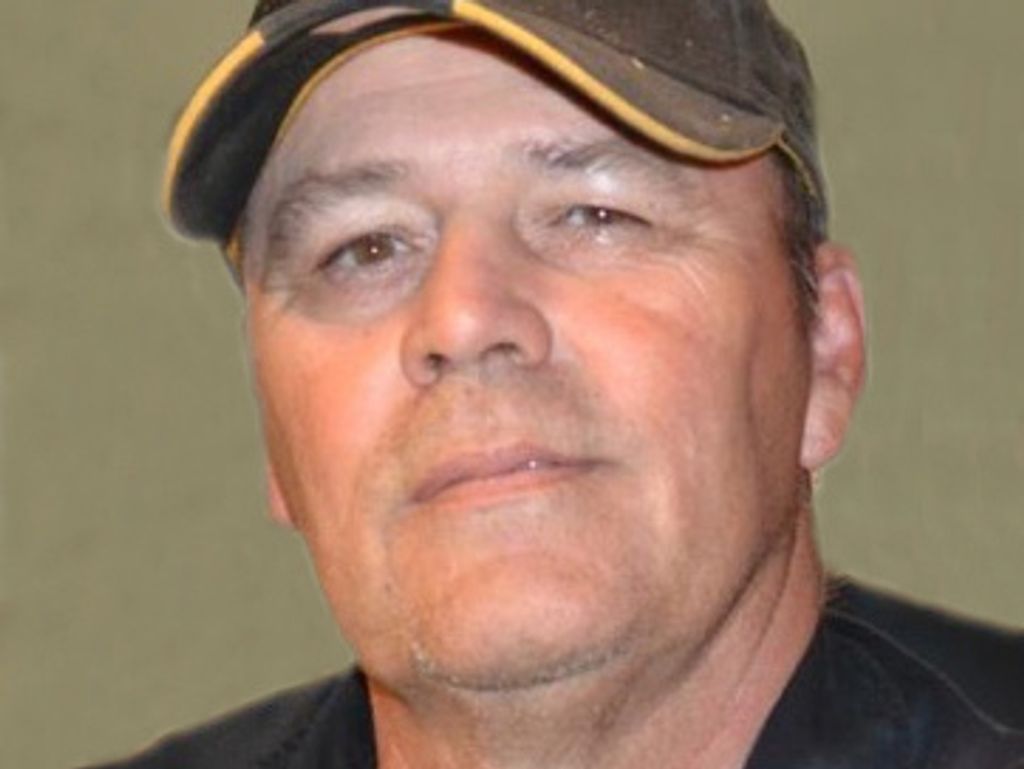 Robert M Baumer