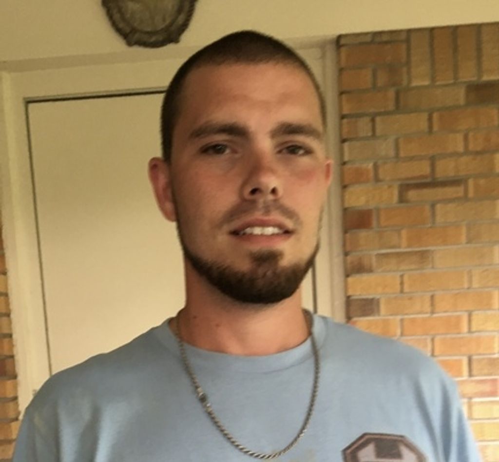 Brandon Edward Aguero Profile Photo