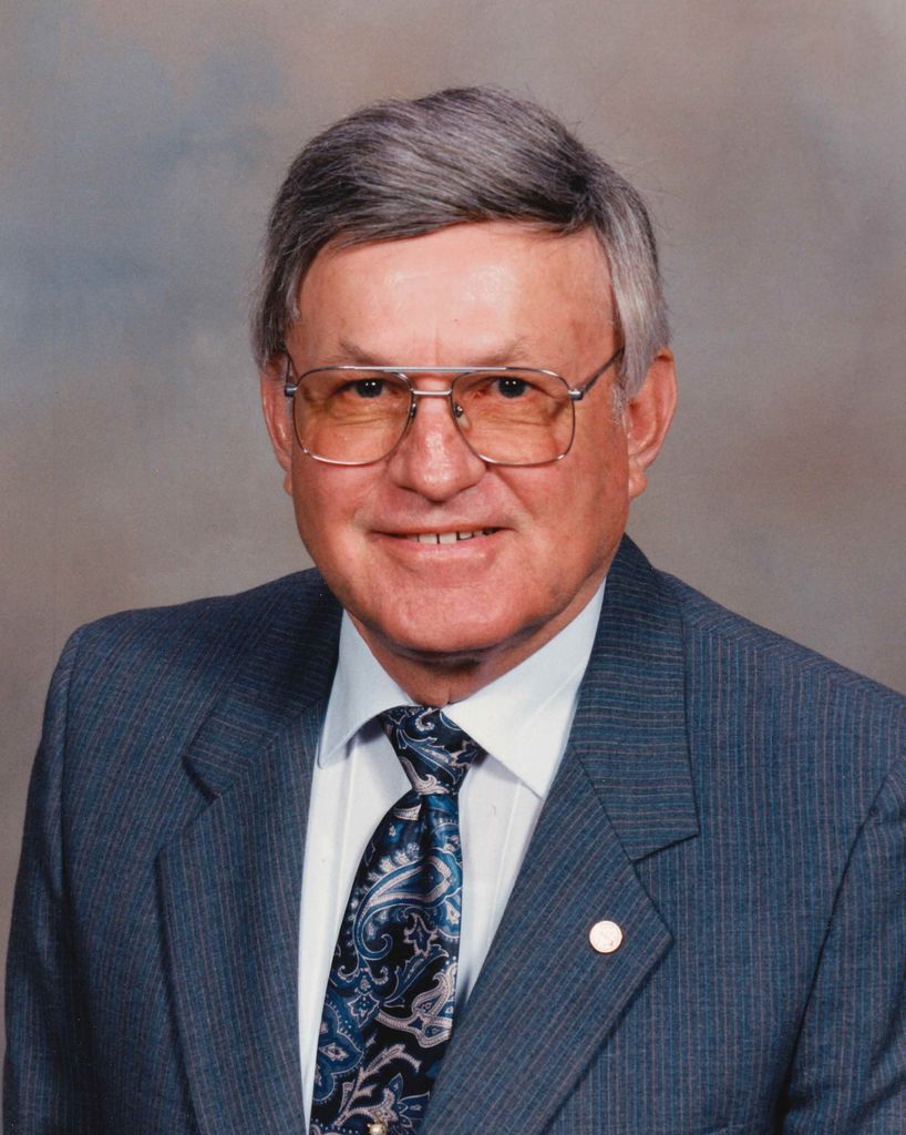 Earl Frank Lizer Profile Photo