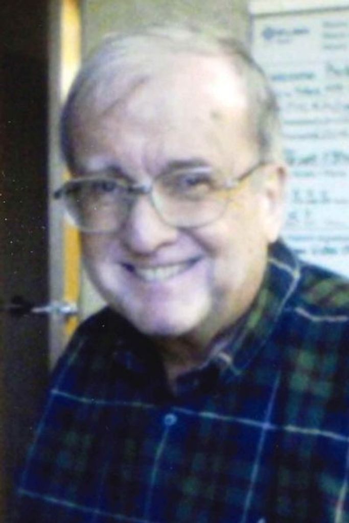 Robert (Bob) Hlavacek