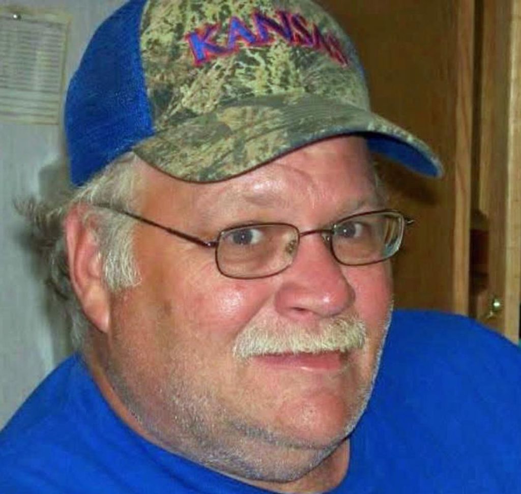 Michael Ray Long Profile Photo