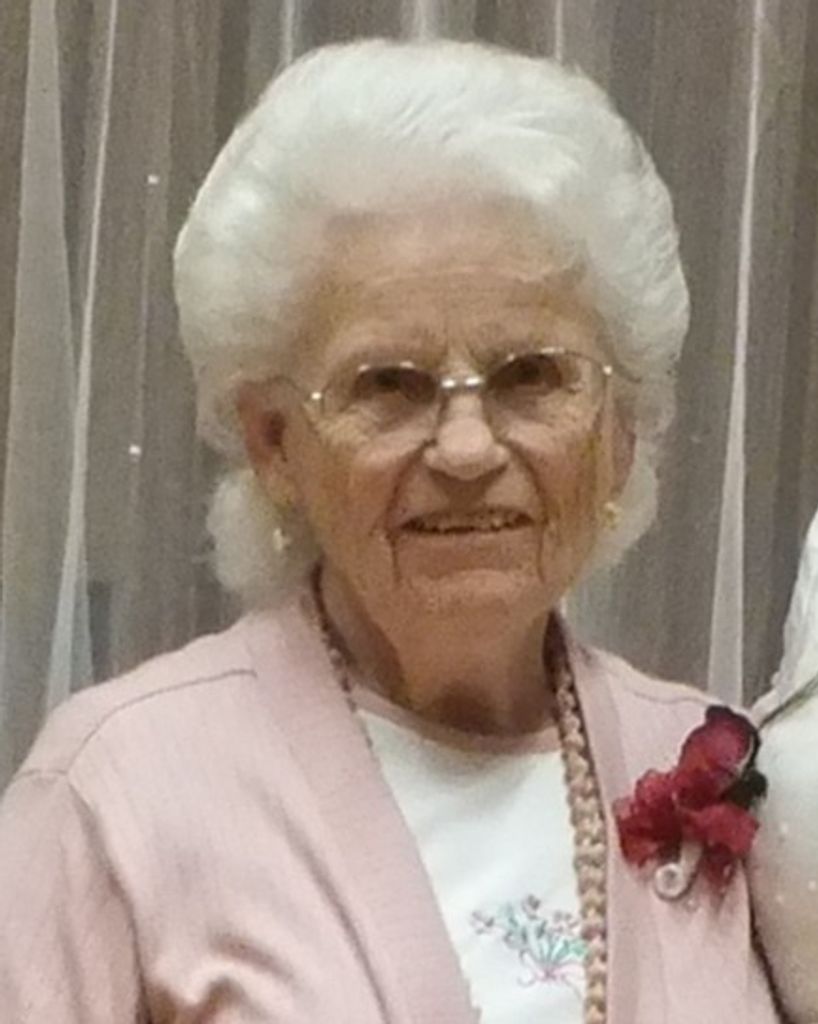 Zenna Bowman Profile Photo