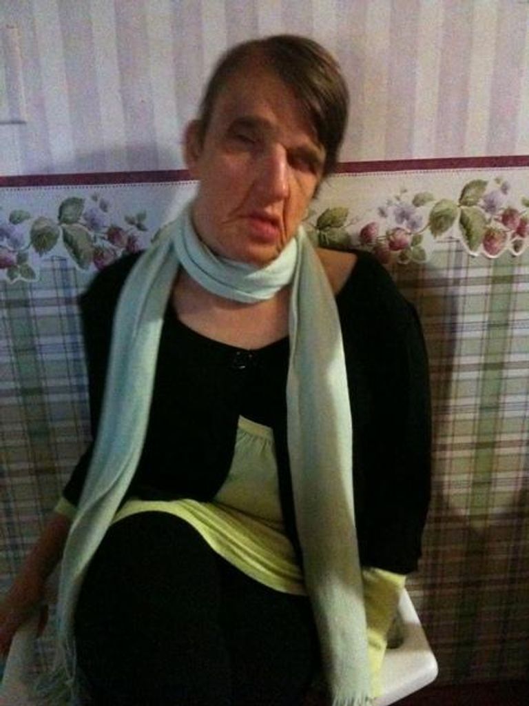 Diane  Ellen Goll