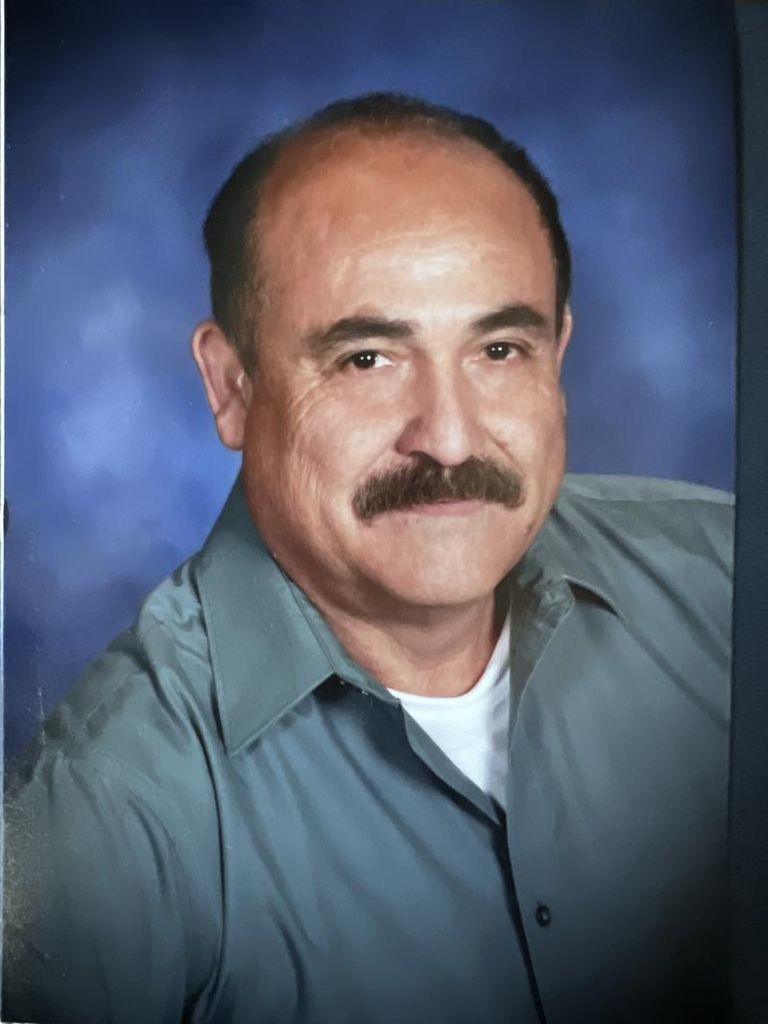 Robustiano Olivas Profile Photo