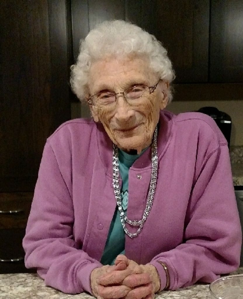 Carol J Schultz