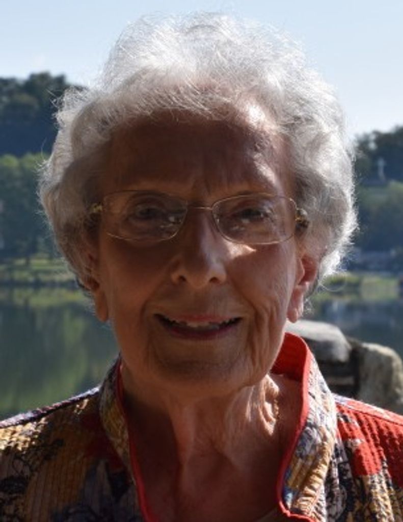 Rebecca Taylor Profile Photo