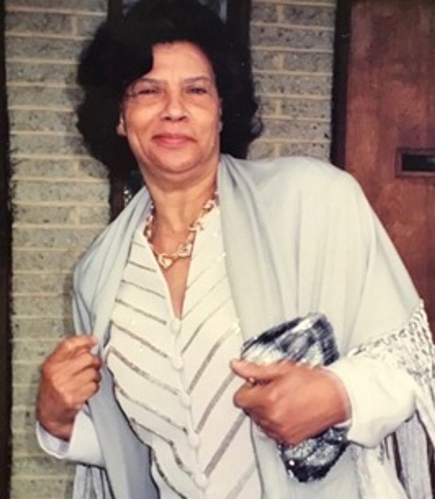 Juliet Roberts Profile Photo