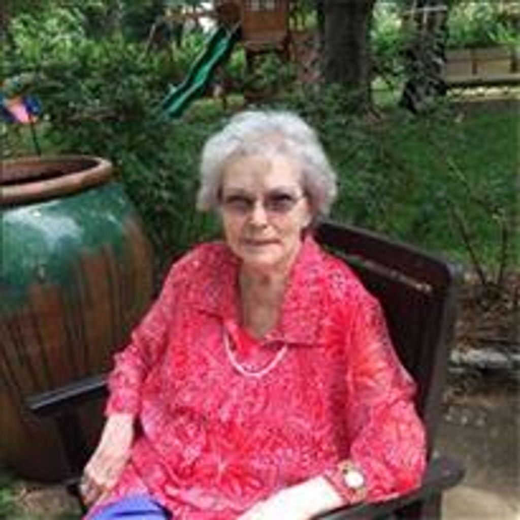 Louise Catherine Holl Profile Photo