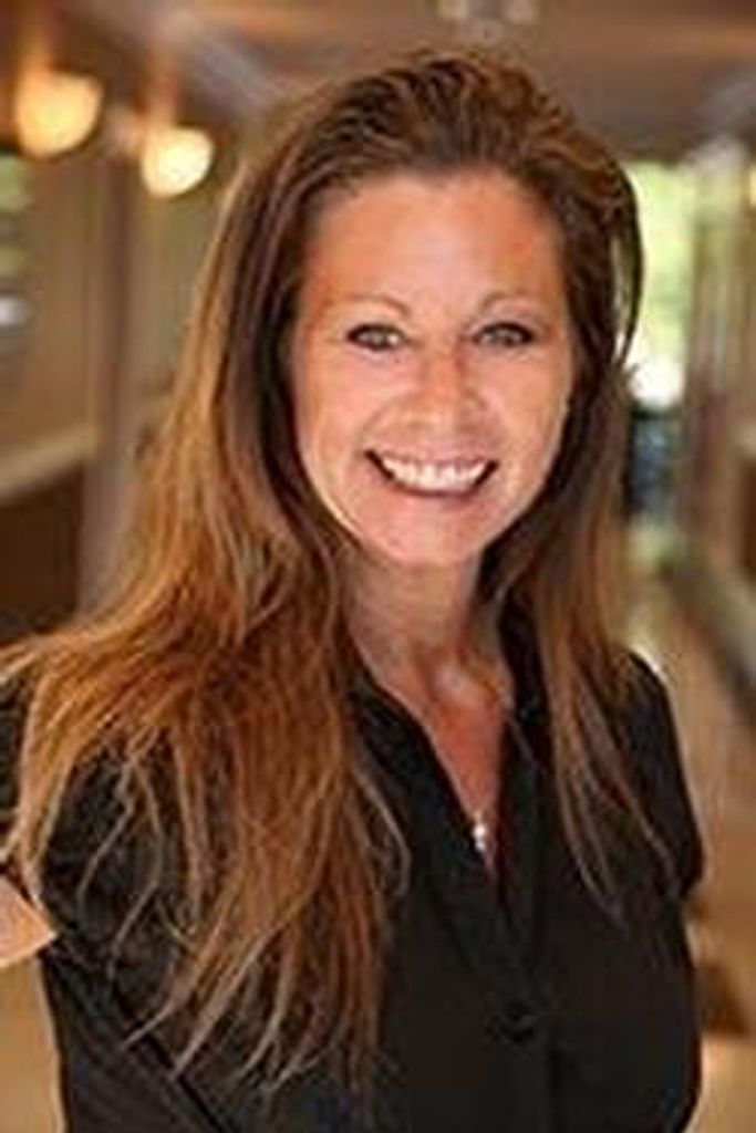 Lori Antonik (Dolinski) Profile Photo