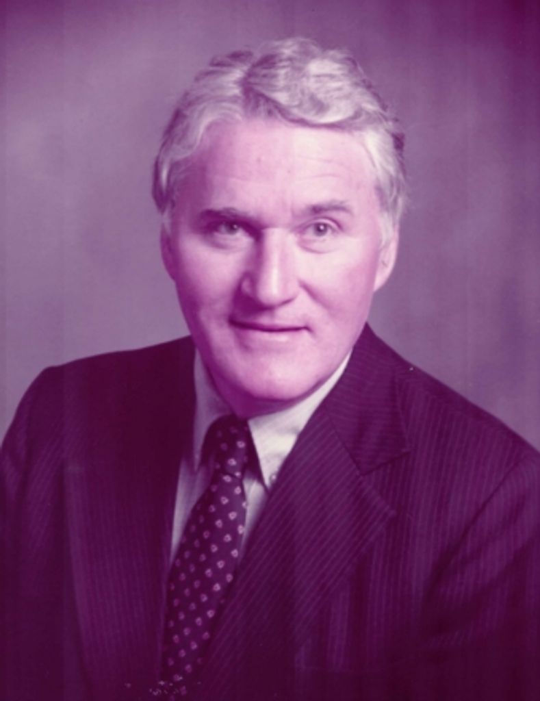 Ellington Hawes Lomas, Jr. Profile Photo