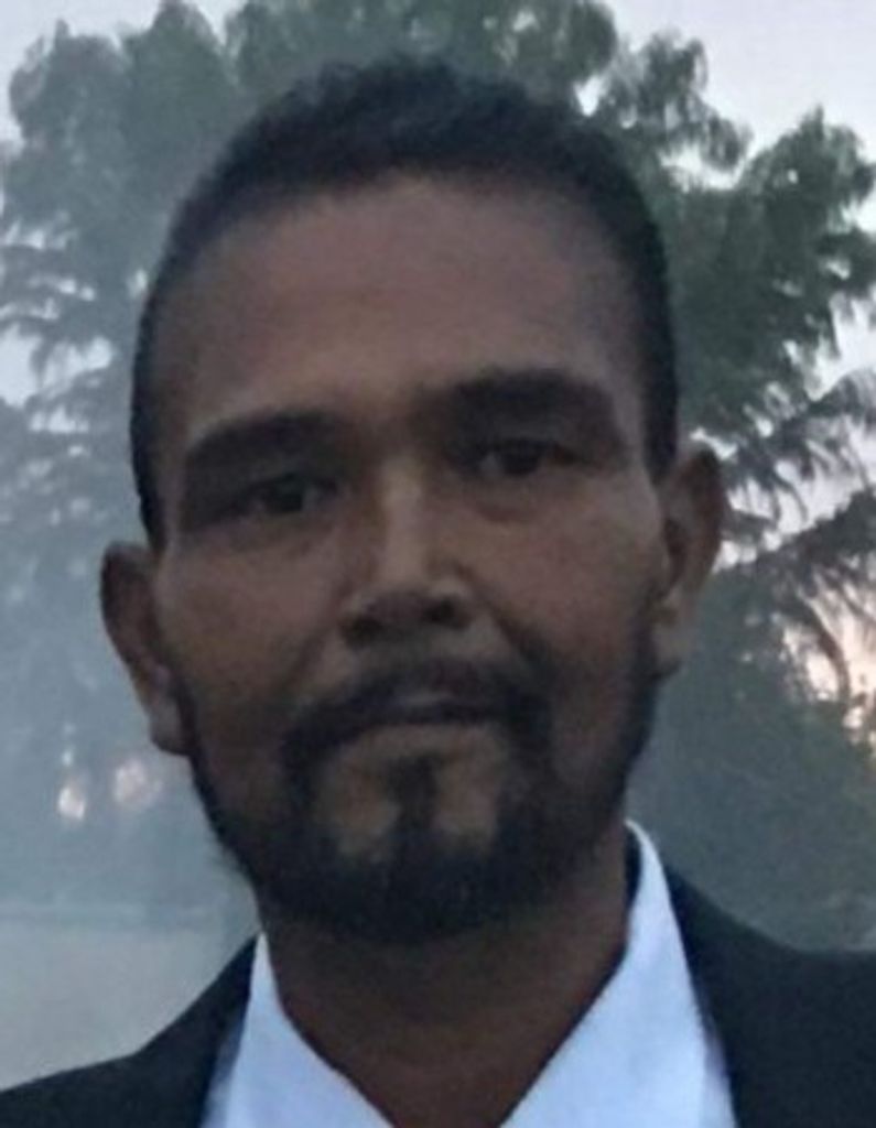 Carlos Valdez Holguin
