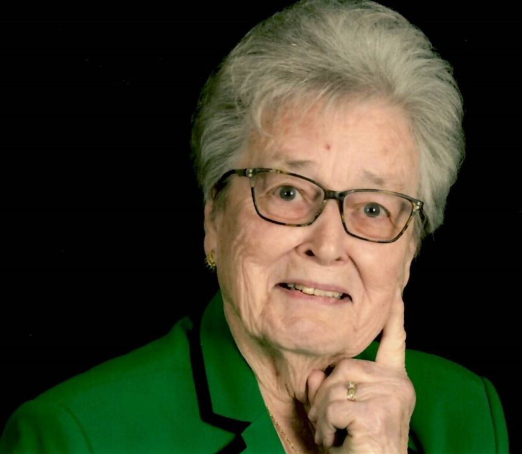 Carolyn J. (Smith)  Dorothy