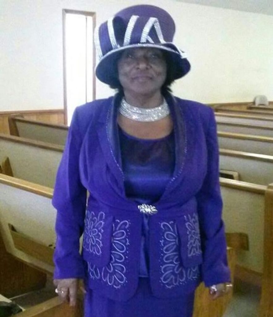 Dera Jones Profile Photo