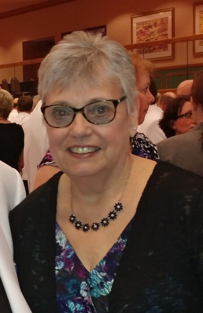 Carol J. (Wispelaere)  Hurley