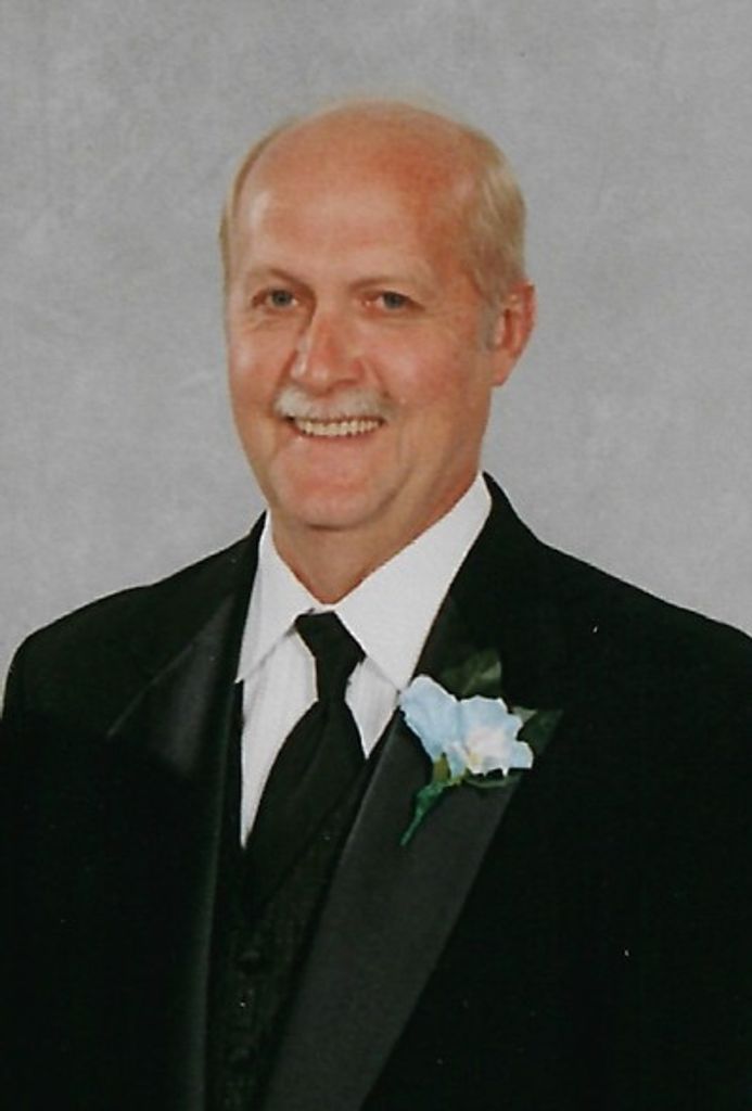 Daniel Lewis Jones Profile Photo
