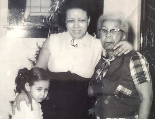 Alyce Hall Gilchrist photo gallery thumbnail 40 of 77