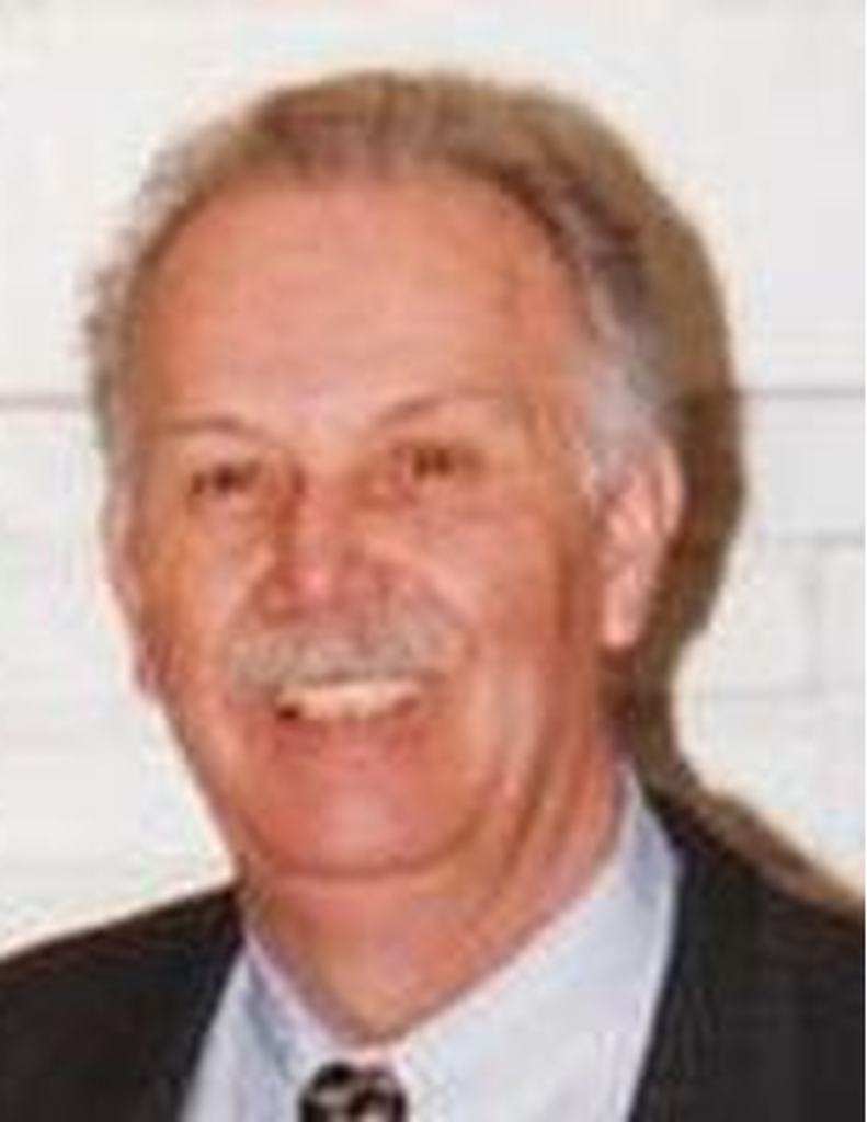 Warren  L. Reichard