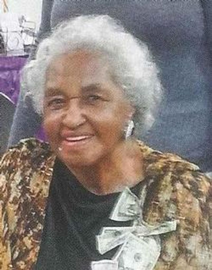 Evelyn Bonton Profile Photo