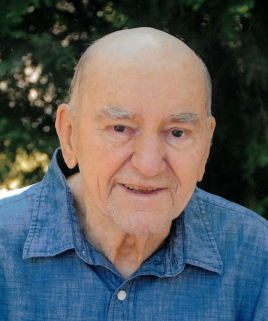 Victor E. Davis Profile Photo