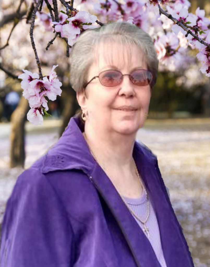Angie (Jones)  Howell