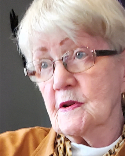 Louise Holt Moore Profile Photo