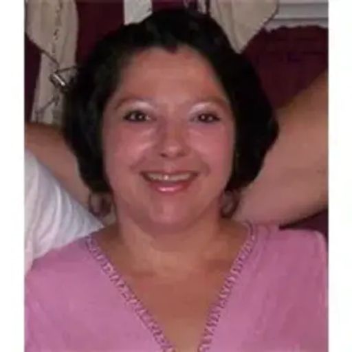 Theresa Webb Profile Photo