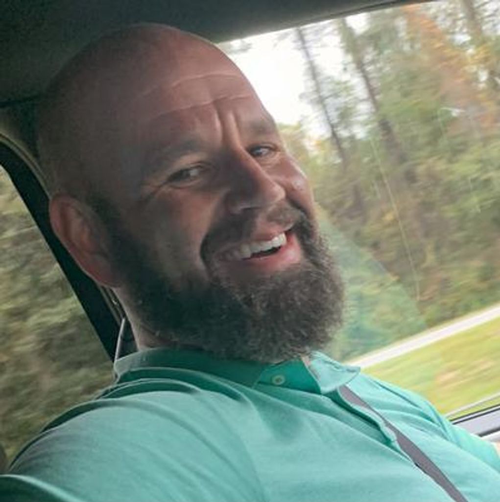 Chad Hillstrom, Sr. Profile Photo