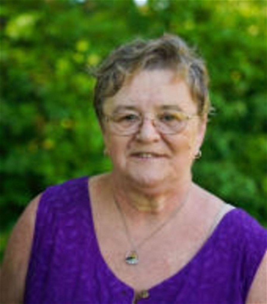 Vicky Quenneville Profile Photo