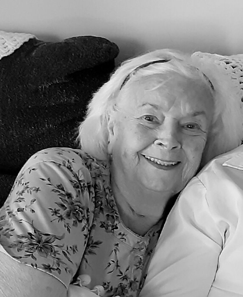 Geraldine Reny Profile Photo