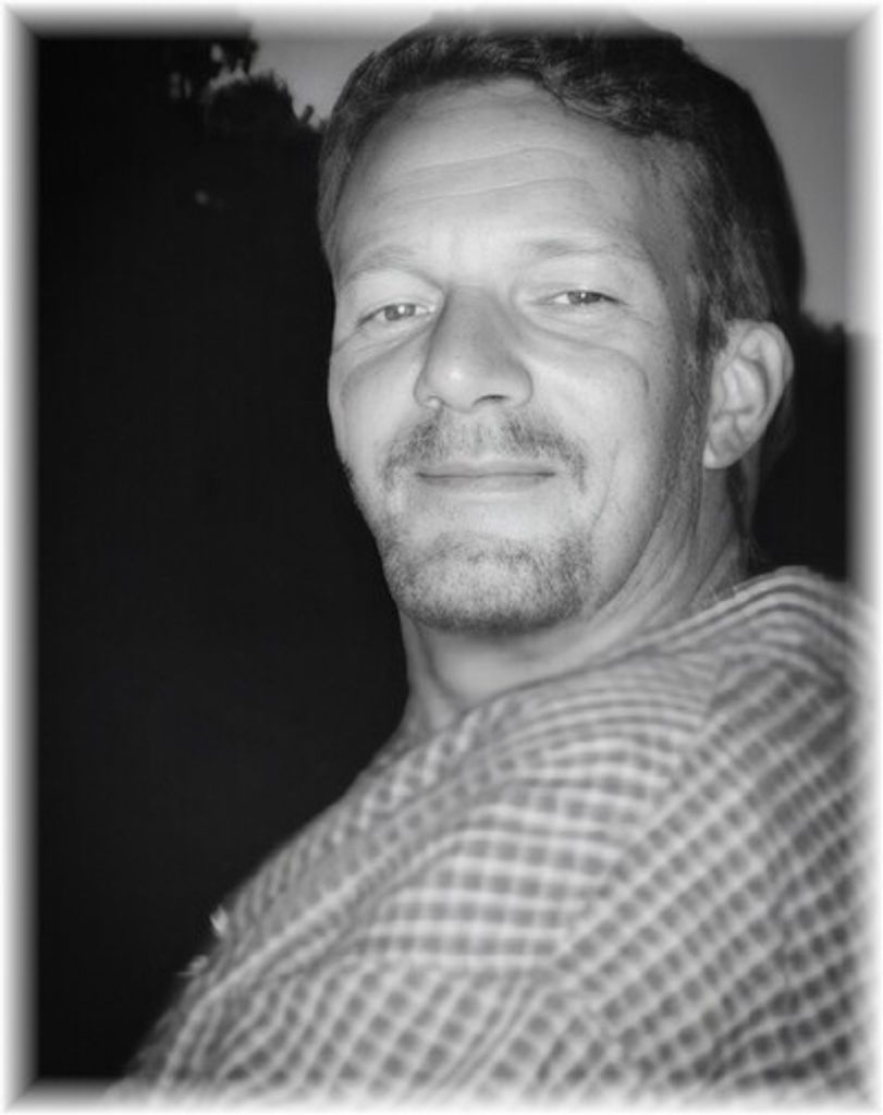 Eric J. Cruse Profile Photo