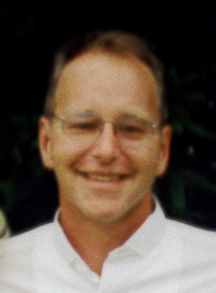Robert John Naughton