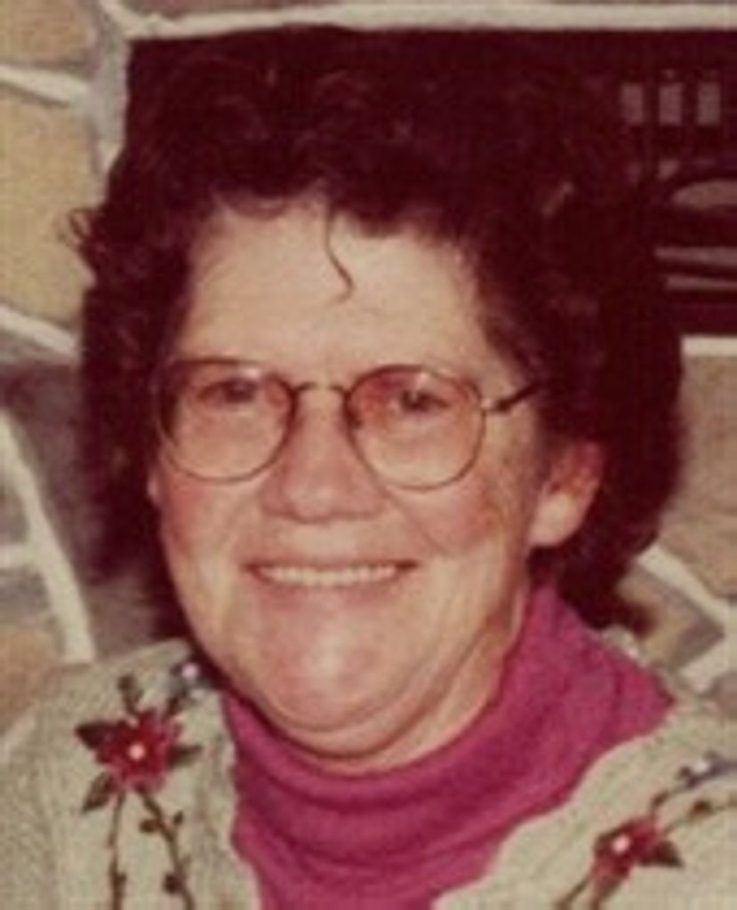 Evelyn V. Nas