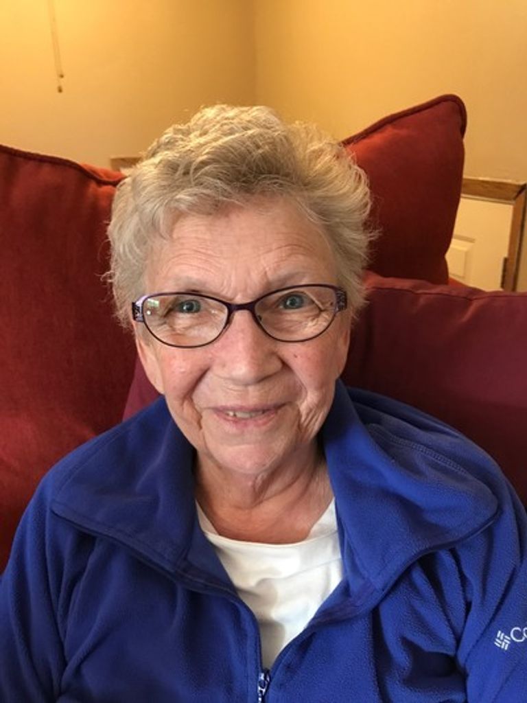 Anna Marie Rolfes Profile Photo