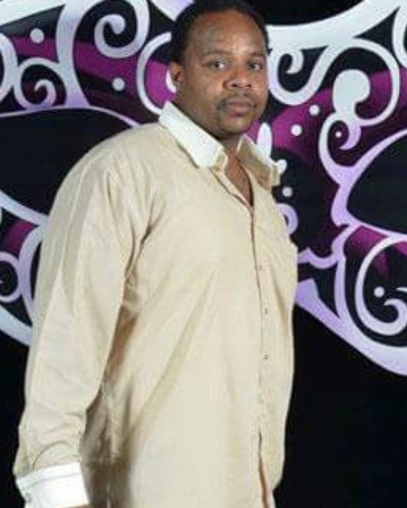 Lorenzo " Lo " Lamont Sandlin