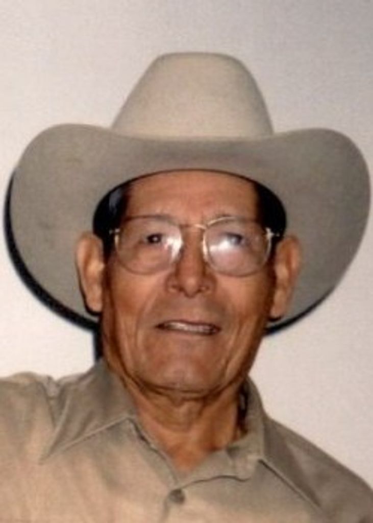 Manuel Estrada Profile Photo