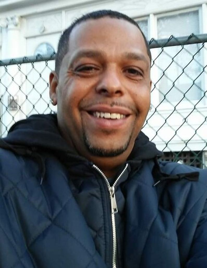 Vermounie Nessinon Pierce Profile Photo