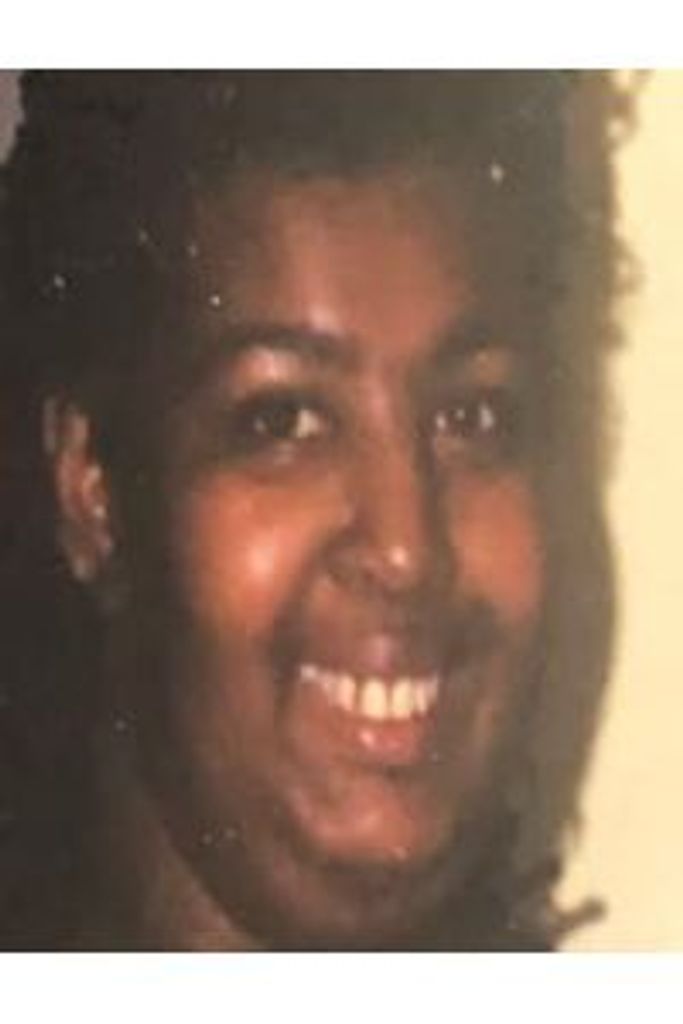Linda Charles Profile Photo