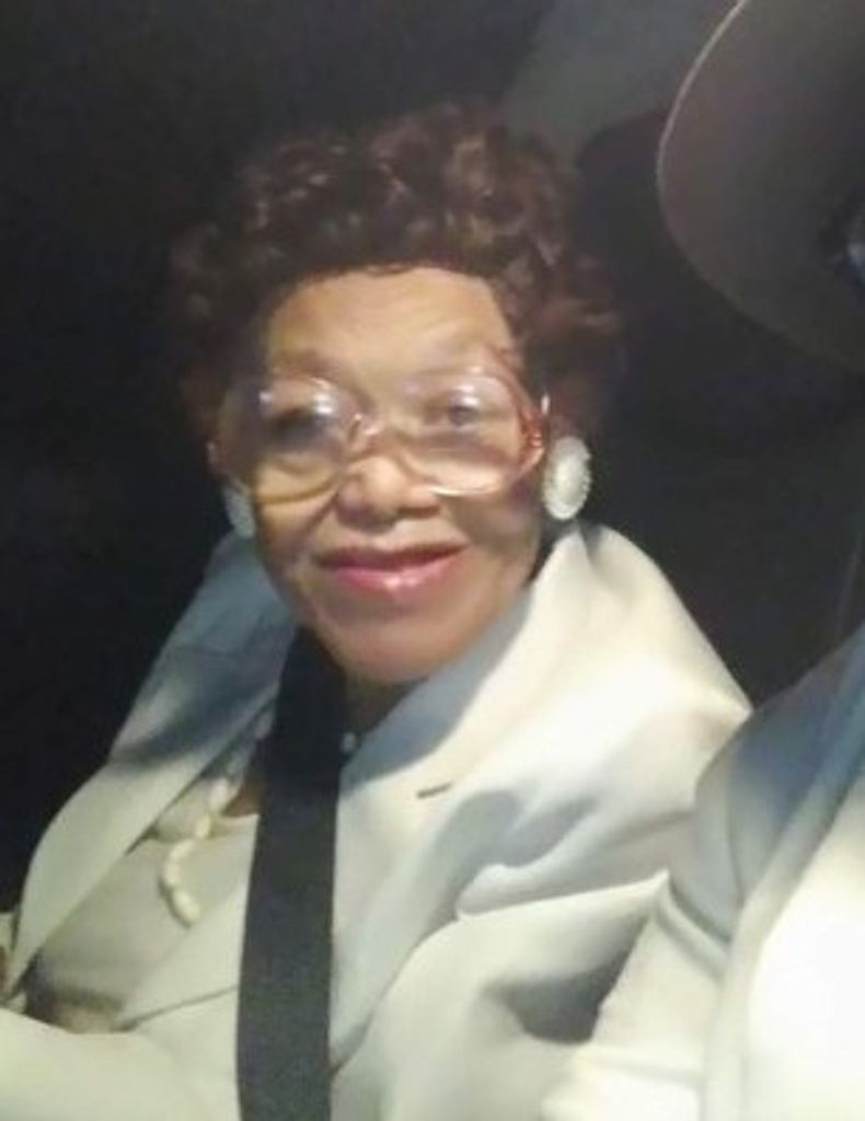 CHARLIA RANDLE