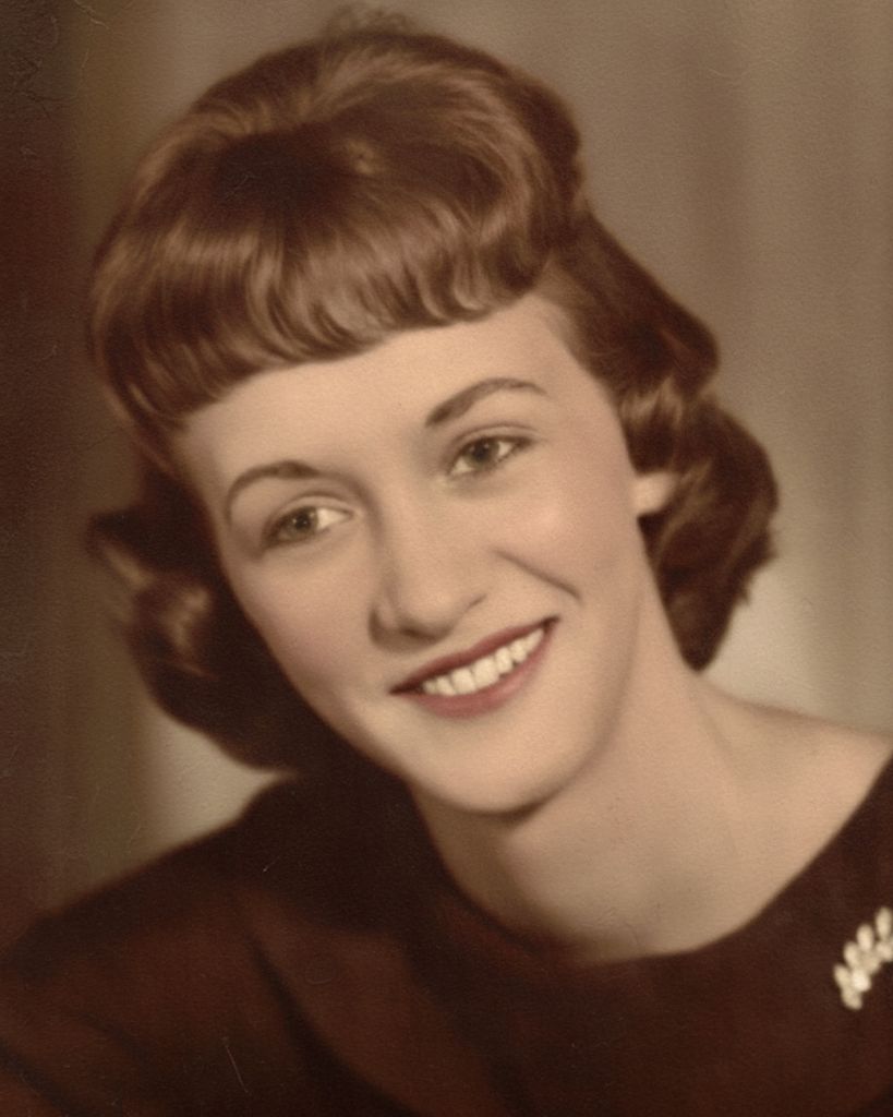 Lena Cox Profile Photo
