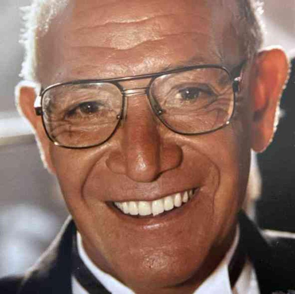 Felix Gregory Molina Profile Photo