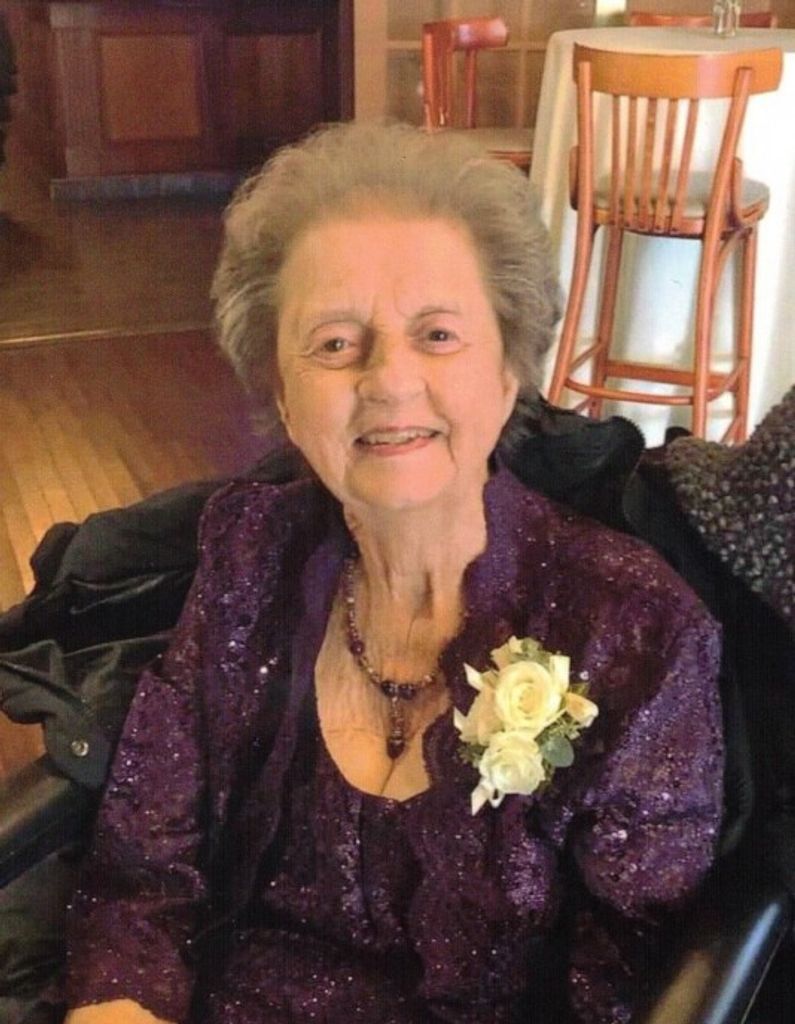 Helen Theresa (Curran)  Mulhern Profile Photo